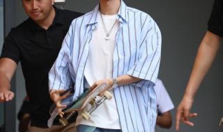 王一博哭了肖战慌了是怎么回事 王一博给肖战降热搜